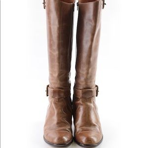 Leather riding boots with mid heel